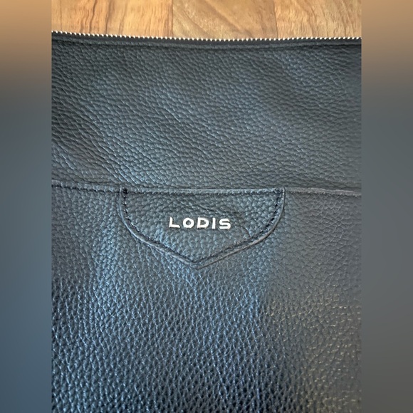 Lodis Elegant Black Shoulder Bag - Picture 2 of 8